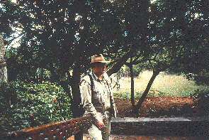 Mein Vater in Tansania. My Dad in Tanzania.