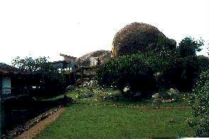 Die Seronera Lodge in der Serengeti. The Seronera Lodge in the Serengeti.